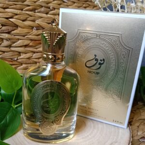 NOUF Paris Corner La Esencia Radiante de Frutas Exóticas y Almizcle