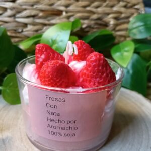 🍓Vela Artesanal "Fresas con Nata"