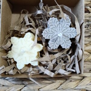 Velas de Soja Artesanales Navideñas: Kit Muñeco de Jengibre y Copos de Nieve | Regalo de Invierno